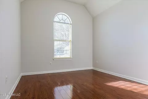 9654 N Geneva Loop, Olive Branch, MS 38654 photo 18