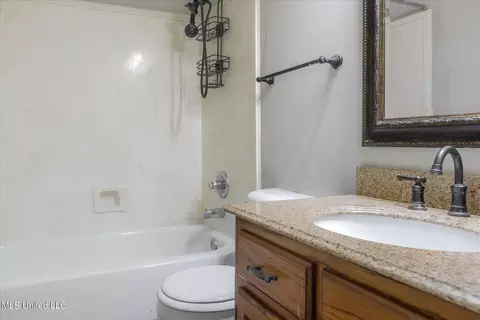 9654 N Geneva Loop, Olive Branch, MS 38654 photo 20