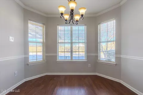 9654 N Geneva Loop, Olive Branch, MS 38654 photo 12