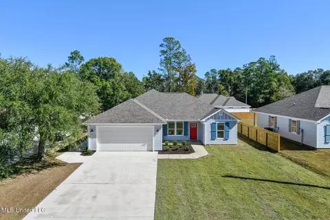 7339 Ahi Dr, Diamondhead, MS 39525