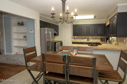 204 Lakeside Dr, Brandon, MS 39047 photo 8