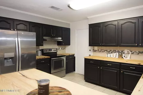 204 Lakeside Dr, Brandon, MS 39047 photo 5