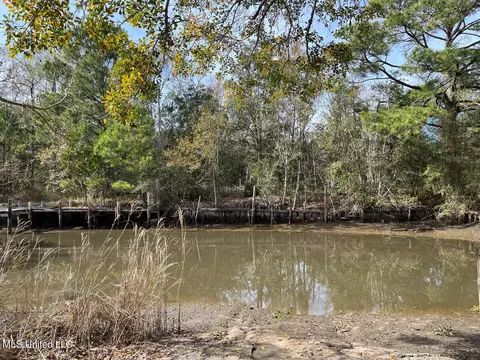 0 Loraine St, Ocean Springs, MS 39564