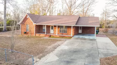 801 W Second Ave, Wiggins, MS 39577