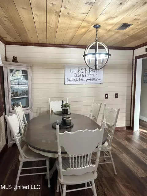 7603 Browns Rd, Moss Point, MS 39562 photo 12