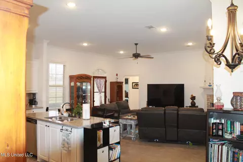 113 Brunswick Cv Cv, Canton, MS 39046 photo 11