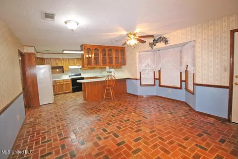 Kitchen - 112 Moody Dr, Lucedale, MS 39452 photo 1 of 7