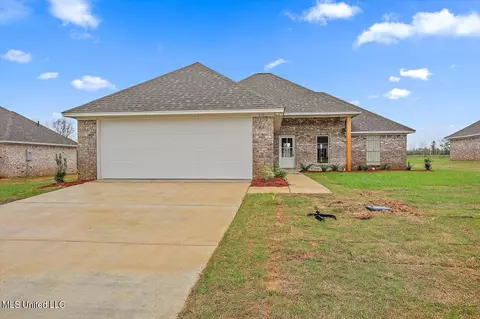 636 Westfield Dr, Pearl, MS 39208