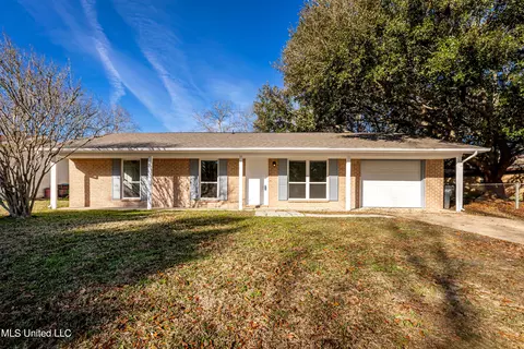 113 Shiloh Cir, Ocean Springs, MS 39564