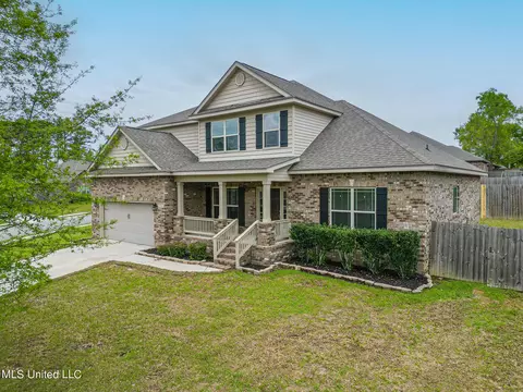 9510 Woodrow Pl, Biloxi, MS 39532