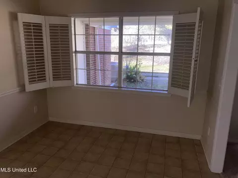 202 Crescent Dr Hl, Terry, MS 39170 photo 9