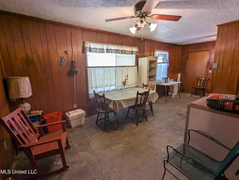 Dining - 14233 Highway 14, Sallis, MS 39160 photo 1 of 1