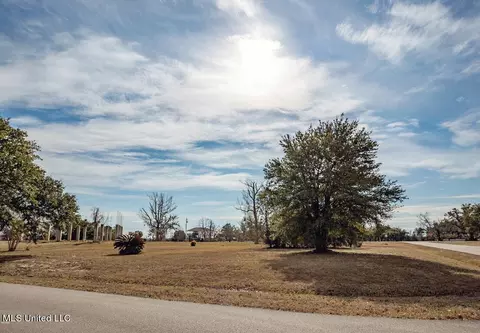 10071 Doty St, Biloxi, MS 39532 photo 1