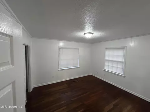 139 Lea Cir, Jackson, MS 39204 photo 5