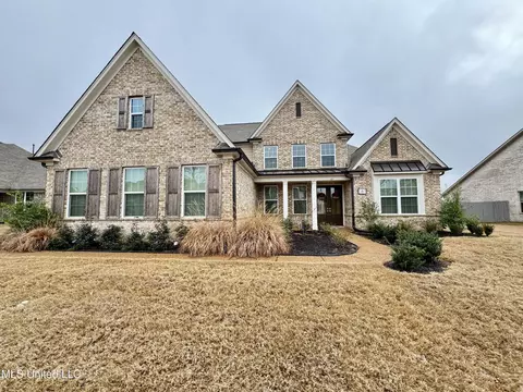Exterior - 187 Crossroads Blvd, Hernando, MS 38632 photo 2 of 8