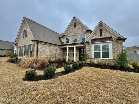 Exterior - 187 Crossroads Blvd, Hernando, MS 38632 photo 3 of 8