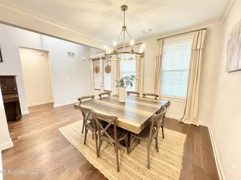 Dining - 187 Crossroads Blvd, Hernando, MS 38632 photo 2 of 2