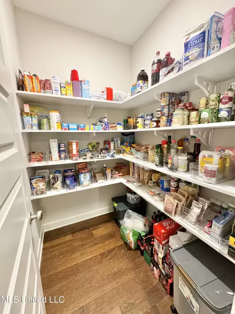 Kitchen - 187 Crossroads Blvd, Hernando, MS 38632 photo 5 of 5