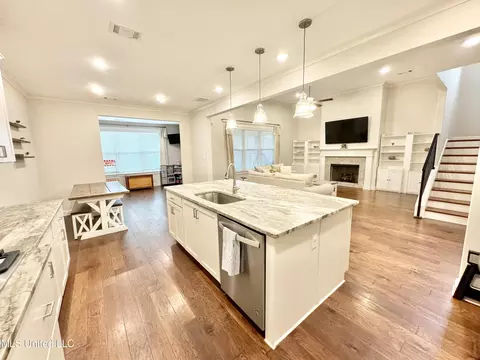 Kitchen - 187 Crossroads Blvd, Hernando, MS 38632 photo 1 of 5