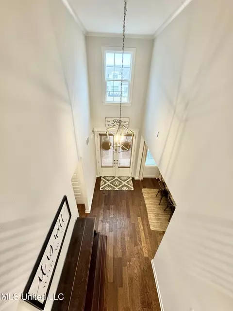 Entry Way - 187 Crossroads Blvd, Hernando, MS 38632 photo 1 of 3