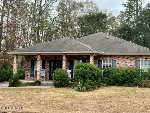 79321 E Diamondhead Dr, Diamondhead, MS 39525
