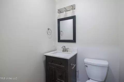 Bath - 79325 E Diamondhead Dr, Diamondhead, MS 39525 photo 5 of 5
