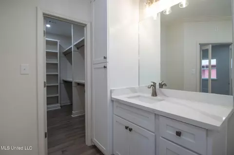 Bath - 79325 E Diamondhead Dr, Diamondhead, MS 39525 photo 4 of 5