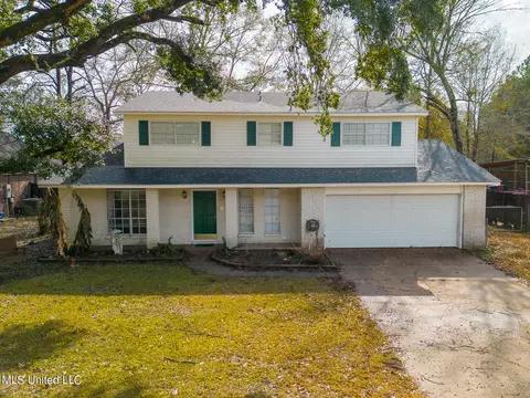 2348 Parkview Dr, Gautier, MS 39553
