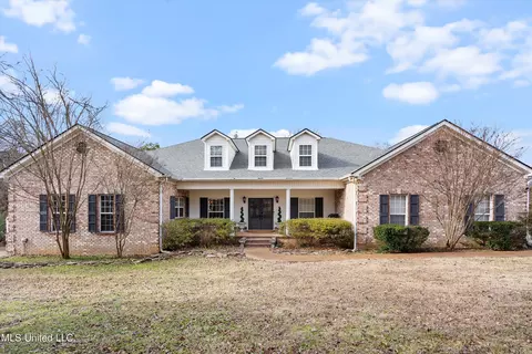 195 Red Banks Rd S, Byhalia, MS 38611