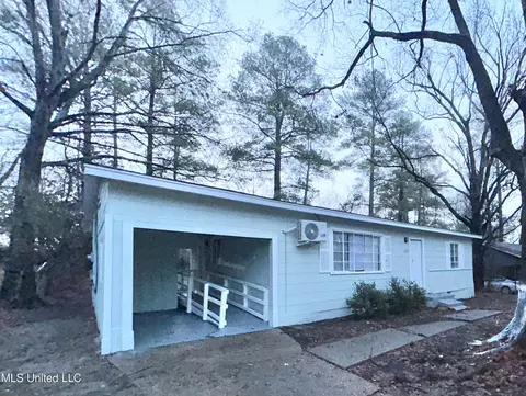 1722 Hampton St, Jackson, MS 39209 photo 1