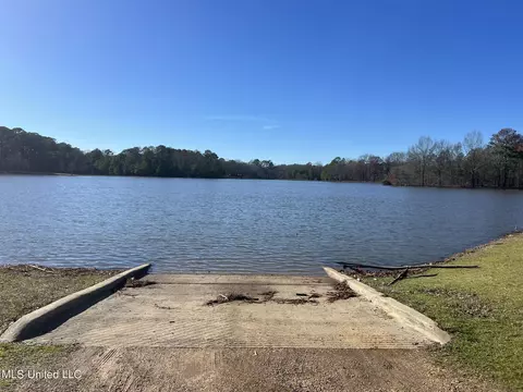 108 Forest Lake Dr, Byram, MS 39272 photo 10