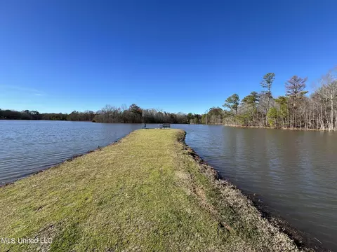 108 Forest Lake Dr, Byram, MS 39272 photo 12