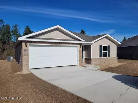 9043 Holly Cv, Biloxi, MS 39532
