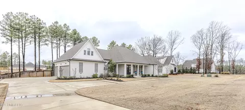 205 Oakside Trl, Madison, MS 39110 photo 2