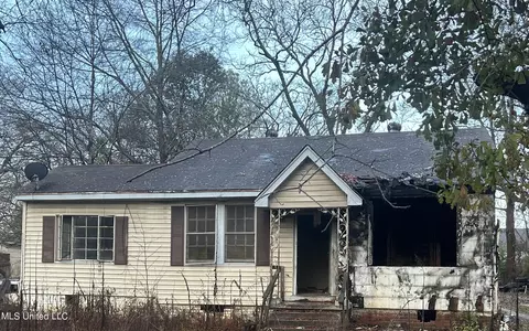 639 Brandon Ave, Jackson, MS 39209