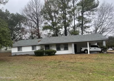 2910 Robinson, Jackson, MS 39209