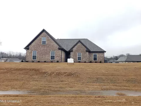106 Honor Cv, Senatobia, MS 38668