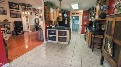 98 Forked Creek Pkwy, Hernando, MS 38632 photo 4