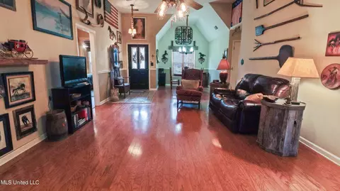 98 Forked Creek Pkwy, Hernando, MS 38632 photo 3