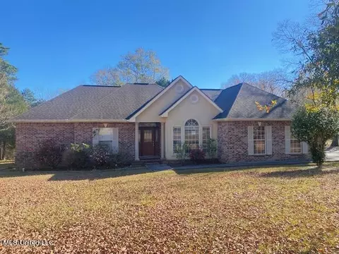 43 Cedar Wood Dr, Perkinston, MS 39573