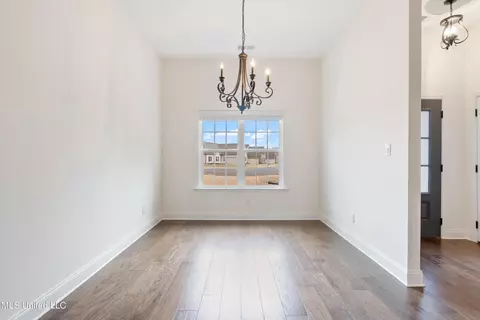 Dining - 711 Beckett Cv, Hernando, MS 38632 photo 1 of 1