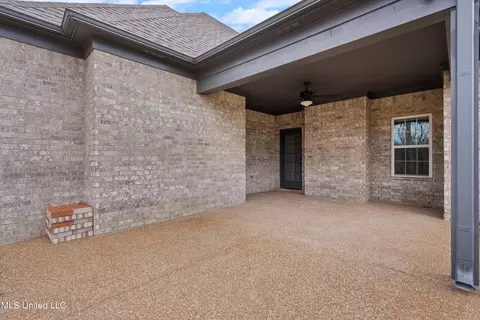 Exterior - 711 Beckett Cv, Hernando, MS 38632 photo 9 of 9