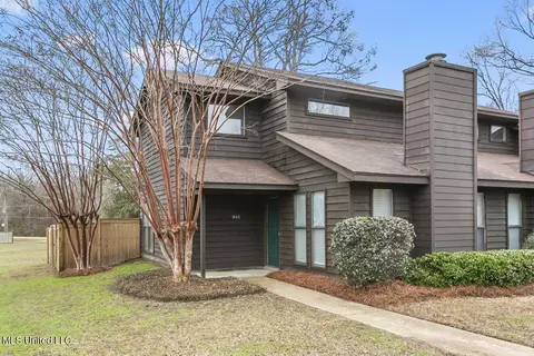 841 Planters Point Dr, Canton, MS 39046 photo 2