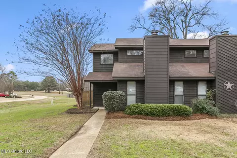 841 Planters Point Dr, Canton, MS 39046