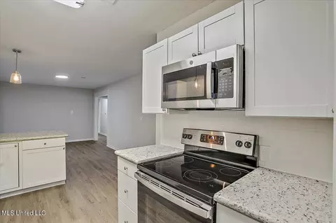 Kitchen - 3326 Ramona St, Jackson, MS 39212 photo 2 of 4