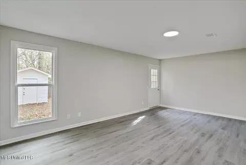 Living - 3326 Ramona St, Jackson, MS 39212 photo 1 of 1