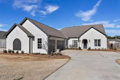 226 Kingswood Pl, Madison, MS 39110