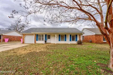 2286 Ashland Dr, Southaven, MS 38671