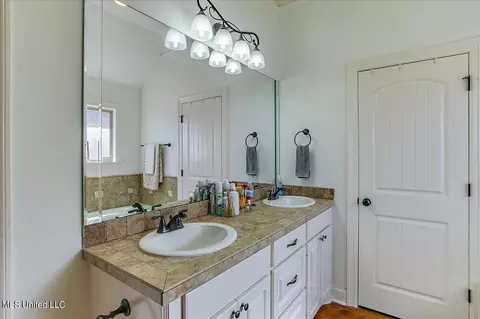 363 Austin Cir, Brandon, MS 39047 photo 18