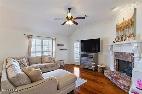 363 Austin Cir, Brandon, MS 39047 photo 5
